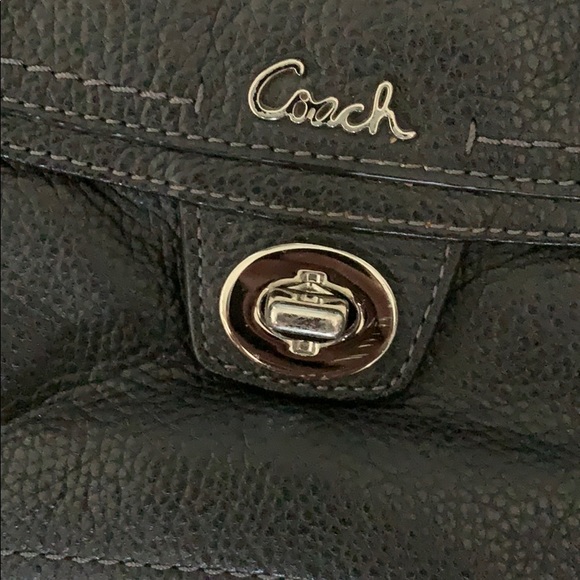 Black Coach shoulder bag - Picture 4 of 7